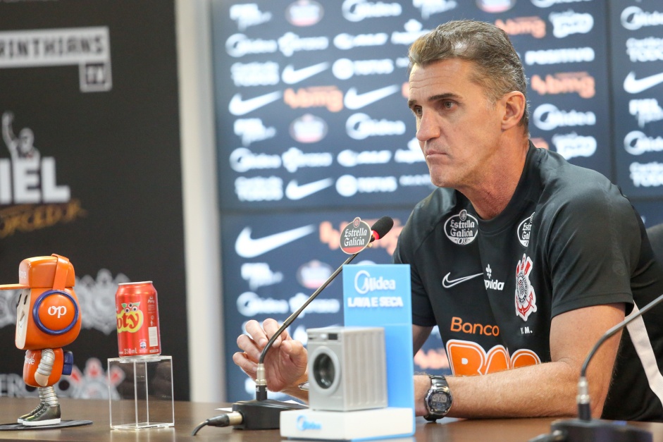 Vagner Mancini  apresentado pelo Corinthians no CT Joaquim Grava