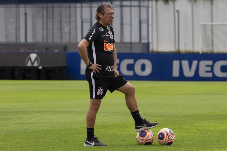 Anselmo Sbragia no faz mais parte da comisso tcnica do Corinthians