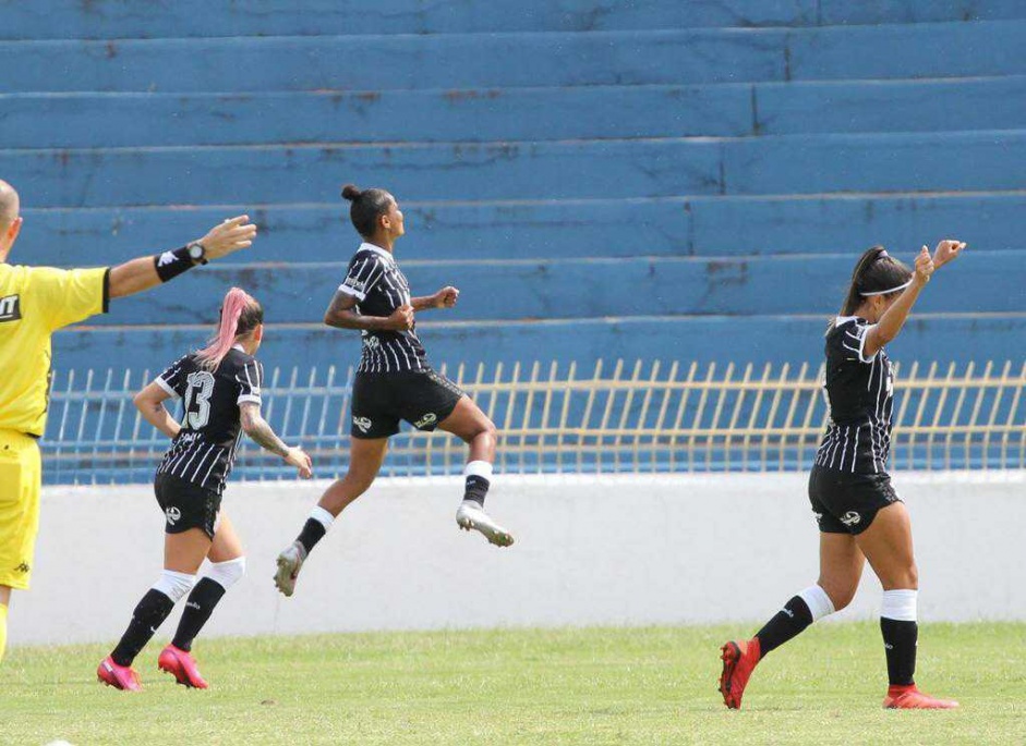 Corinthians Feminino vence So Jos por 4 a 0, pela estreia do Paulisto