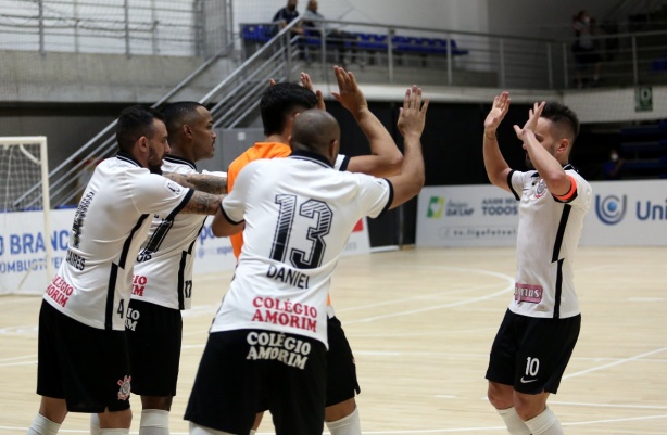 Corinthians goleou o Minas pela Liga Nacional de Futsal
