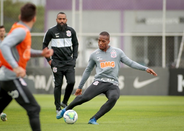 Xavier recebeu primeira chance com Coelho, mas depois n�o jogou mais pelo time