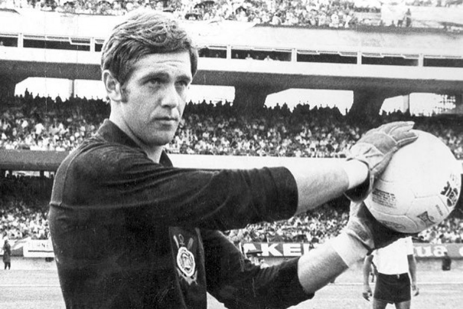 Ado defendeu o Corinthians entre 1969 e 1974