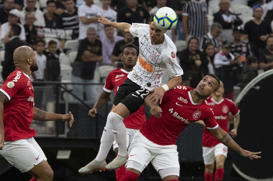 Partida entre Corinthians e Internacional terá transmissão exclusiva na TV fechada