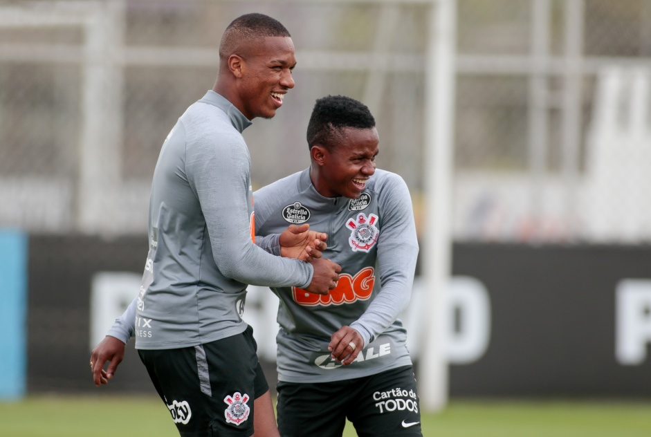 Corinthians finaliza preparao para duelo com Amrica-MG, nesta quarta-feira