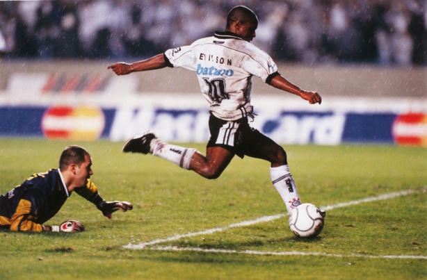 Ao todo, Edlson marcou 55 gols pelo Corinthians