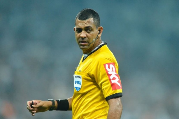 Corinthians n�o gostou da arbitragem de Wagner do Nascimento Magalh�es