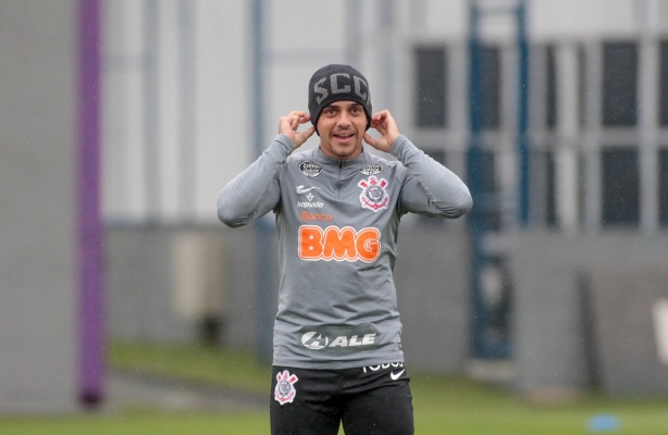 Fagner marcou, de pênalti, o gol do Corinthians contra o América Mineiro