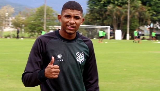 Gabriel Lima defendeu o Corinthians na excursão do time sub-23 ao Japão, no começo do ano, e foi emprestado ao Figueirense
