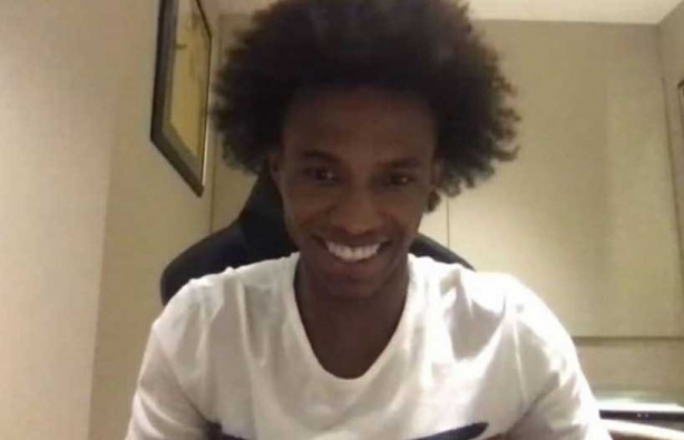 Willian conversou com jovens atletas do Corinthians