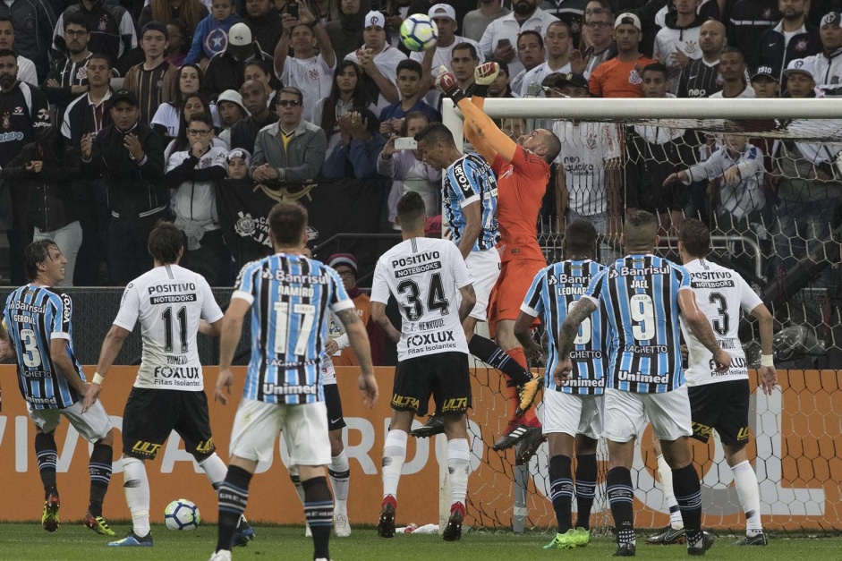 Corinthians não faz gol no Grêmio em jogos oficiais há 578 minutos