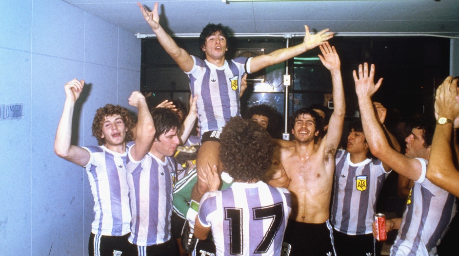 Maradona tinha apenas 19 anos, mas já despontava como gênio por ter sido campeão mundial sub-20 pela Argentina