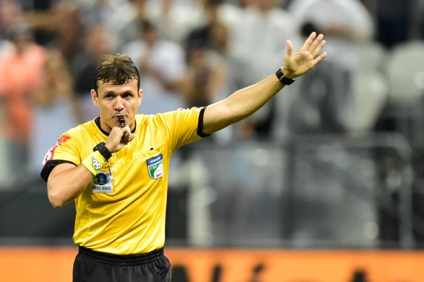 Caio Max Augusto Vieira ser� o �rbitro de Corinthians e Gr�mio