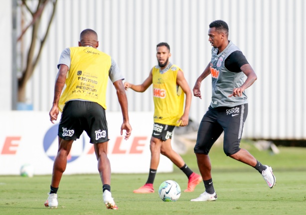 Vagner Mancini conta com refor�os na reapresenta��o do Corinthians ao CT Joaquim Grava