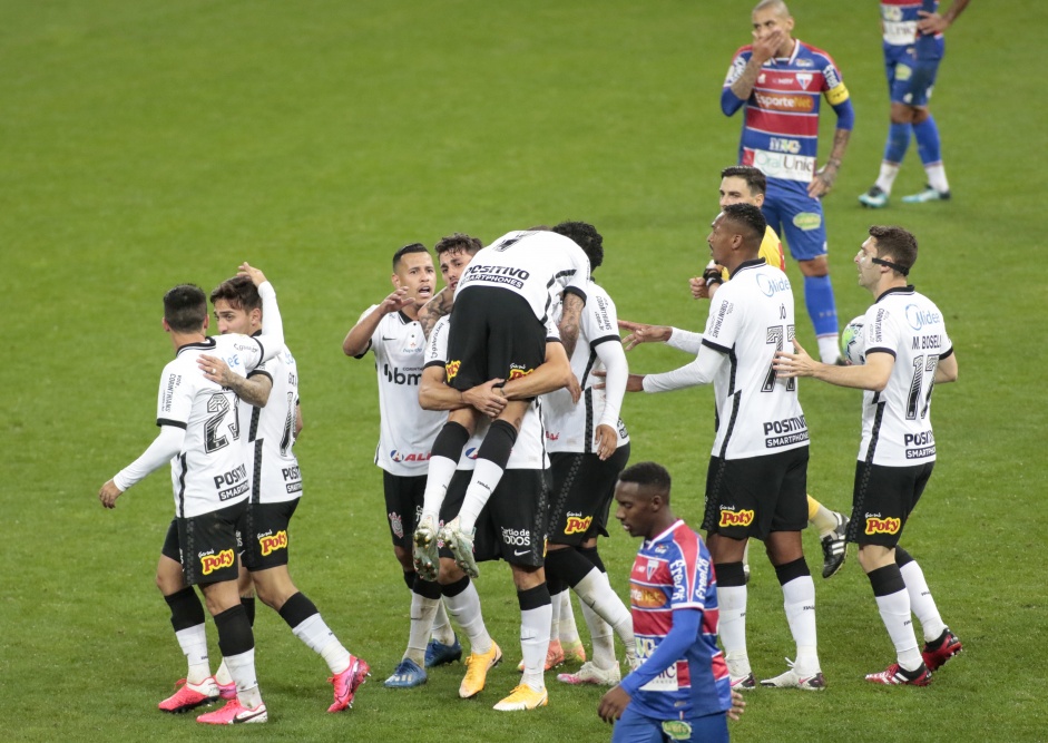 Corinthians empatou com o Fortaleza no primeiro turno; Luan foi o autor do gol