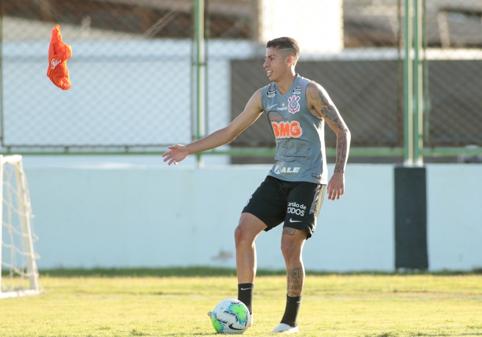 Gabriel Pereira fez trs jogos pelo profissional do Corinthians em 2020; estreia foi contra Atltico-MG, ainda com Tiago Nunes