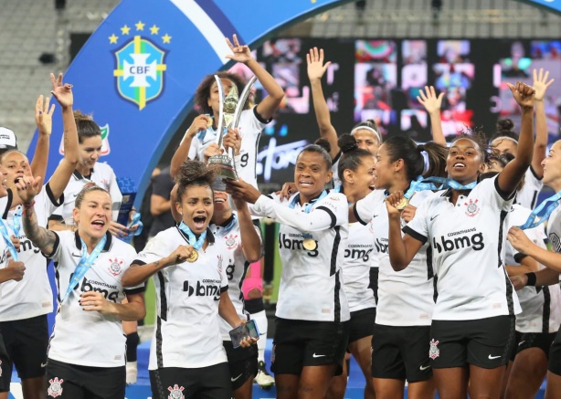 CBF confirma criação da Supercopa do Brasil Feminina; primeira edição será  em 2022