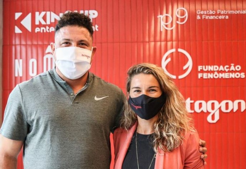 Tamires assina contrato com a Octagon, empresa de gesto de imagem de Ronaldo