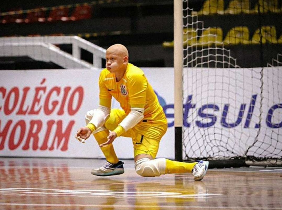 O goleiro Careca é um dos grandes nomes do atual elenco do futsal do Corinthians