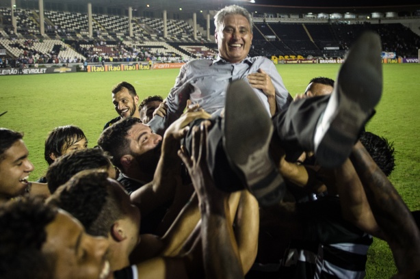 Corinthians não perdeu para o Vasco na década, ganhou um mata-mata e ainda celebrou um título em São Januário