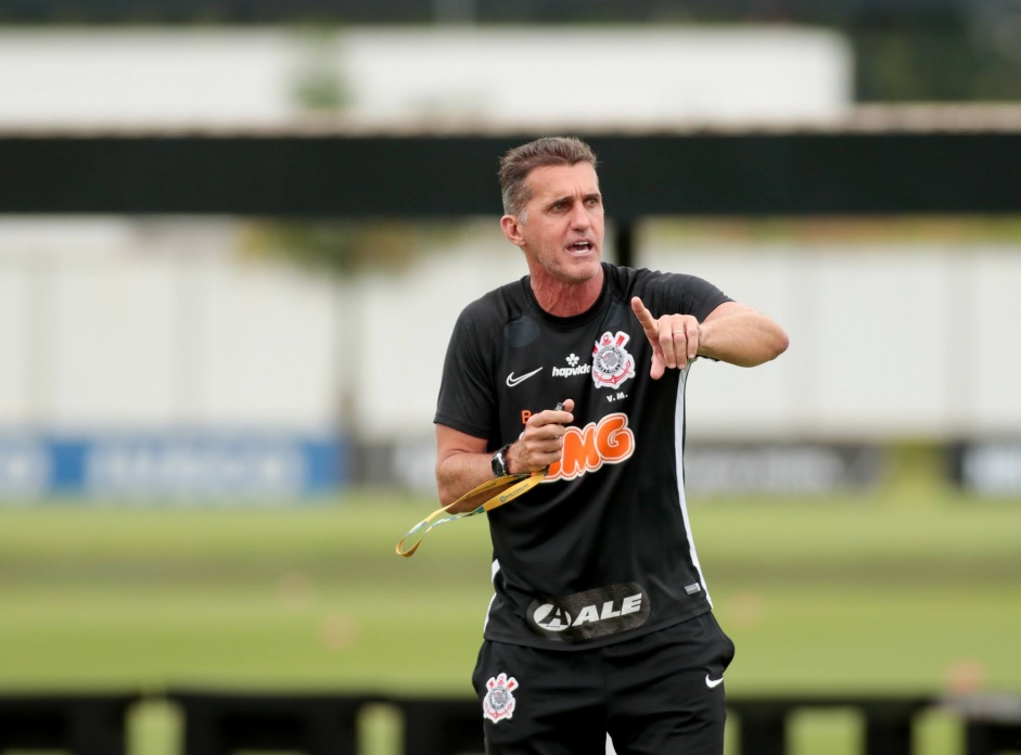 Vagner Mancini disputará seu segundo clássico com o Corinthians nesta segunda-feira