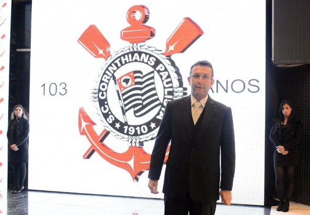 Neto � conselheiro do Corinthians h� dois mandatos