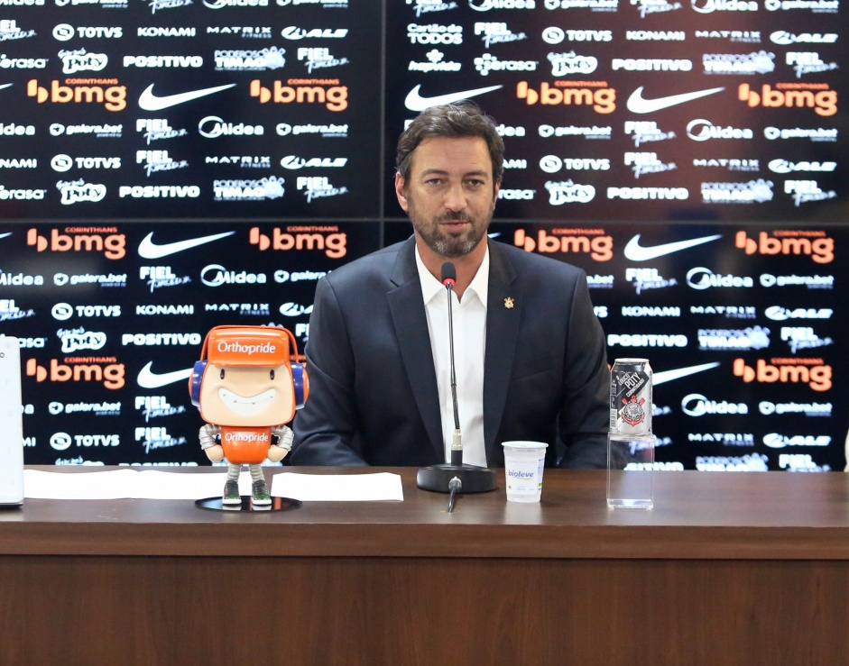 Duilio Monteiro Alves teve de administrar atrasos salários como diretor de futebol em 2020 e agora como presidente em 2021
