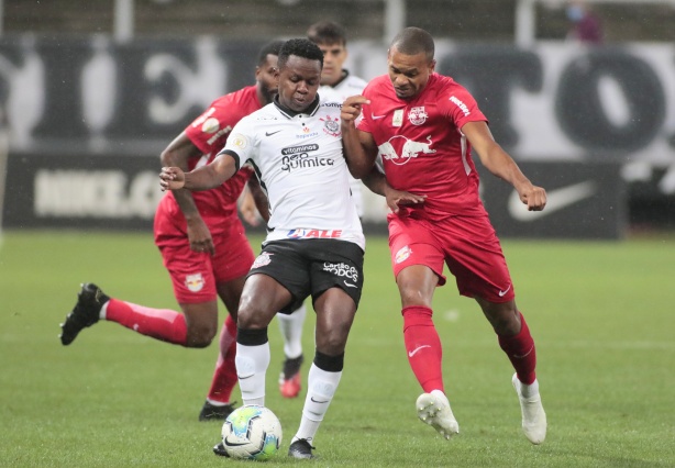 Corinthians foi derrotado pelo Red Bull Bragantino na Neo Qu�mica Arena