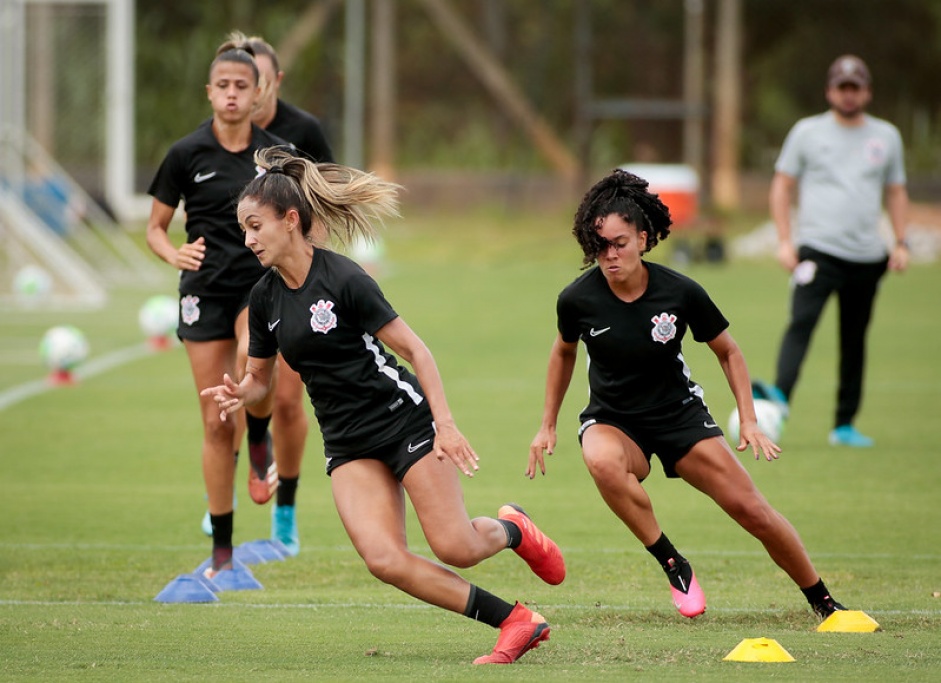 Elenco feminino do Corinthians mostrou evoluo nas ltimas semanas de treino