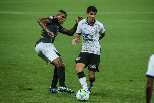 Corinthians igualou o número de vitórias e derrotas em 2021