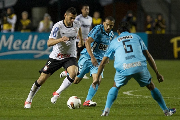 Leandro Cast�n foi fundamental para o t�tulo invicto da Libertadores
