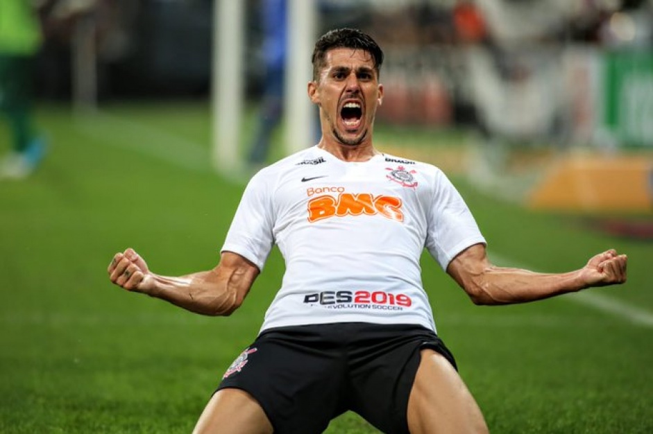 Danilo Avelar, ex-jogador do Corinthians