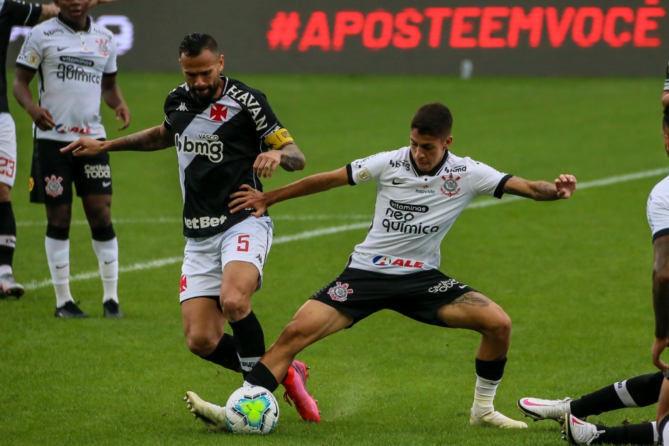 Corinthians teve muita dificuldade ofensiva contra o Vasco e aumento a quantidade de erros de passes