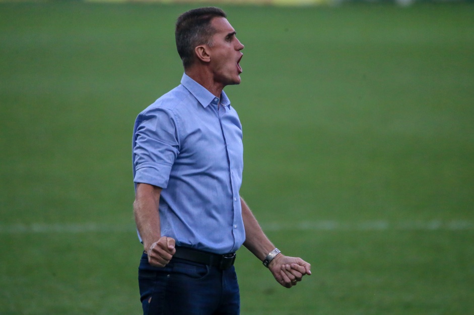 Mancini se mostrou confiante na briga do Corinthians por uma vaga na Libertadores