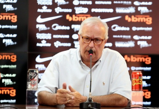 Roberto de Andrade busca a 'cereja do bolo' para o Corinthians