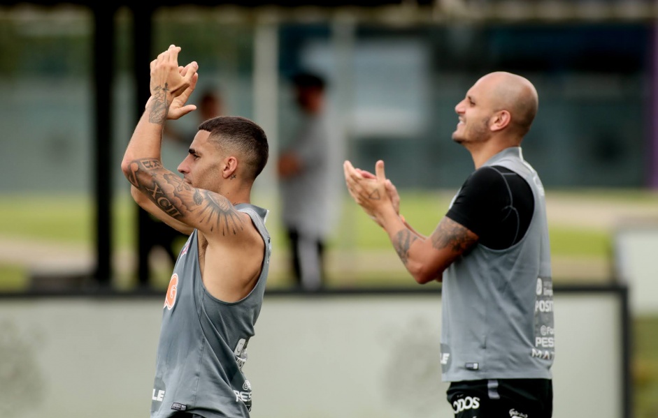 Elenco do Corinthians volta a treinar, agora de olho no Paulista