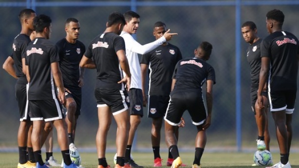 Red Bull Bragantino chega com moral para o duelo contra o Corinthians