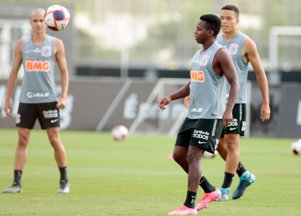 Corinthians finaliza prepara��o para enfrentar o Palmeiras nesta quarta-feira