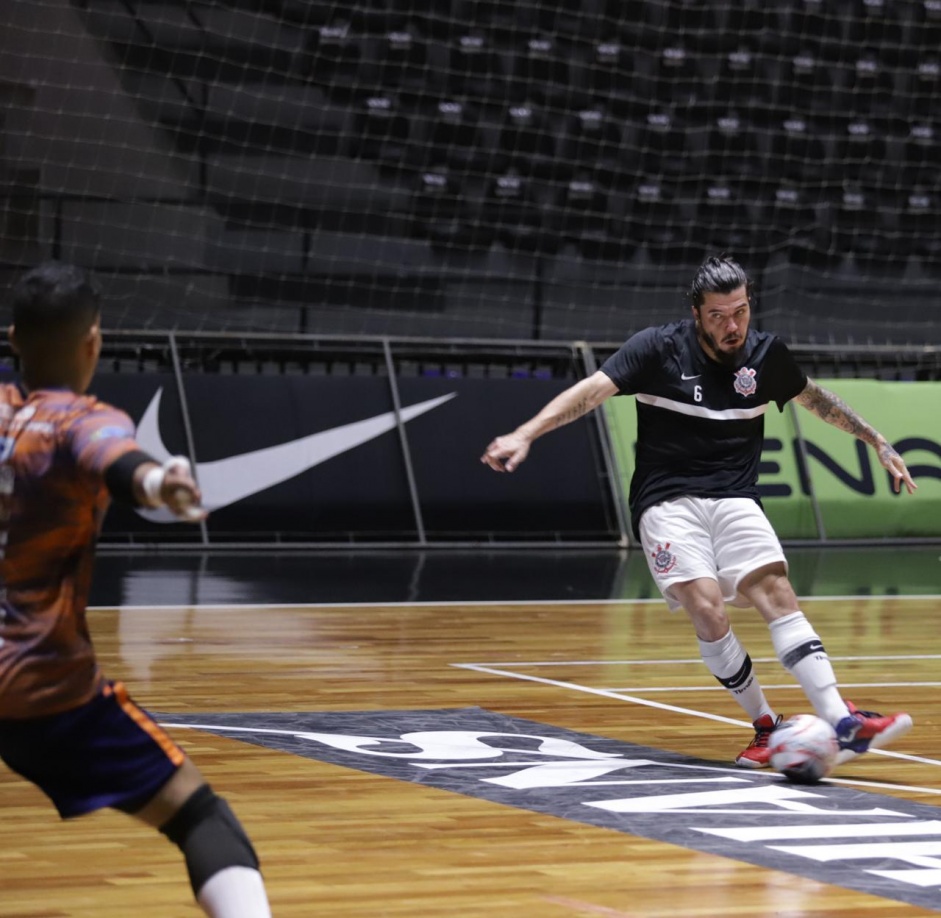 Futsal do Corinthians empata com São José por 1 a 1