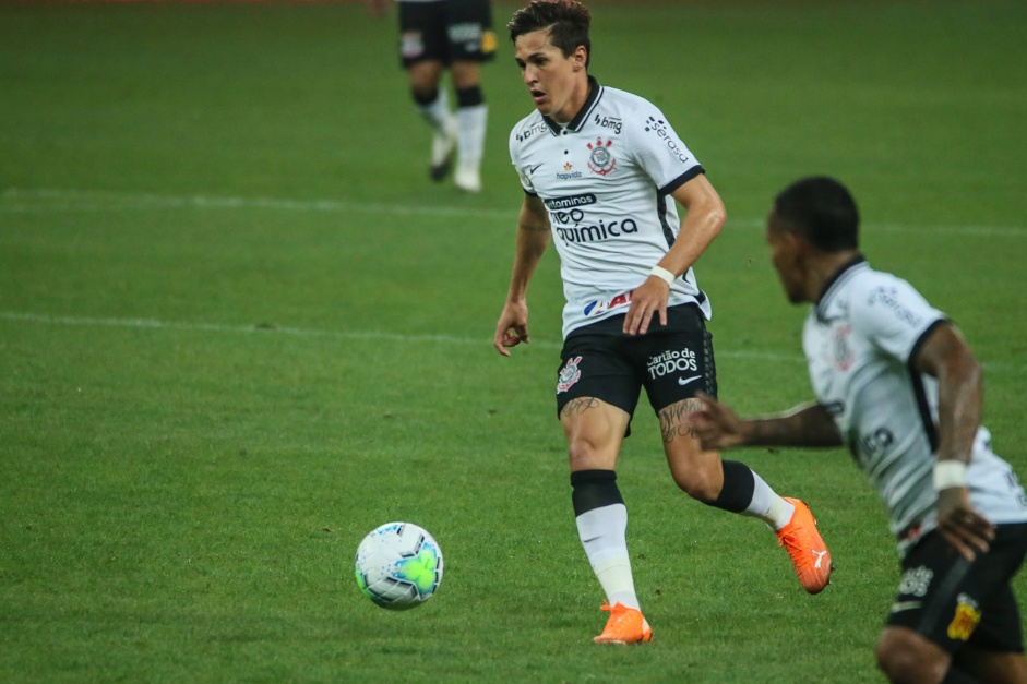 Mateus Vital vive seu melhor momento desde que chegou ao Corinthians, em 2018