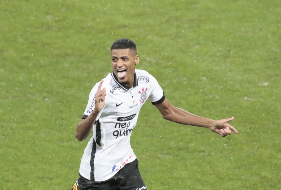 Rodrigo Varanda fez seu primeiro Dérbi e seu primeiro gol pelo Corinthians nesta noite