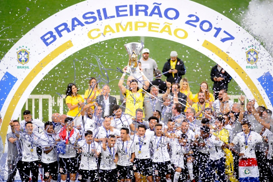 O Corinthians foi heptacampeão brasileiro em 2017, sob o comando de Carille
