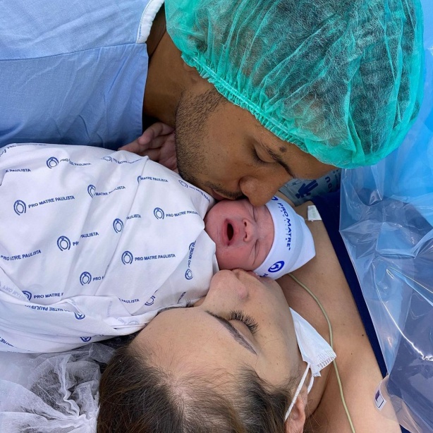 Yago está muito feliz com o nascimento de seu filho
