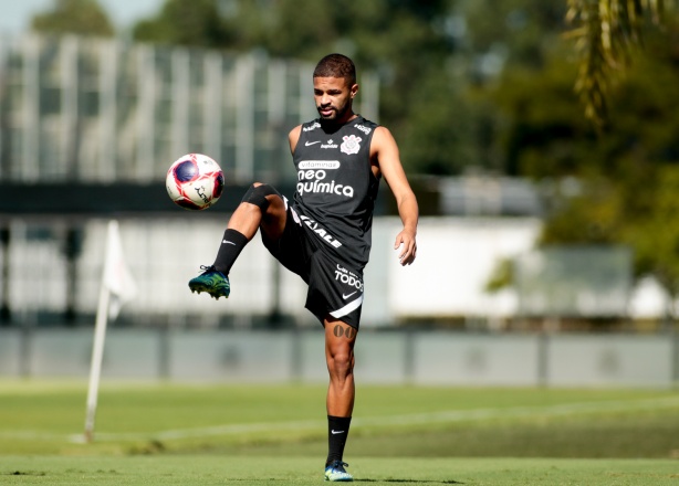 Vitinho � o favorito da torcida para assumir a vaga de Cantillo no domingo
