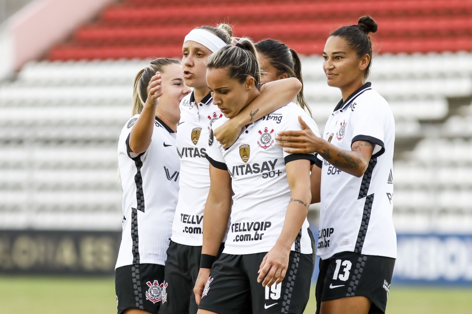 Corinthians briga por uma vaga na semifinal da Libertadores Feminina