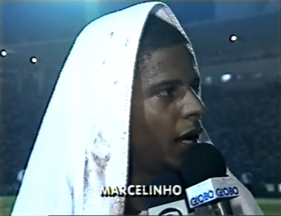 Marcelinho fez, de falta, um dos gols da vitria do Corinthians sobre o Botafogo
