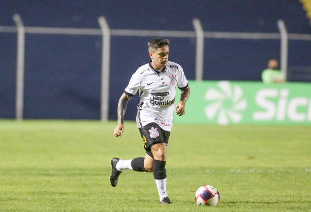 Fagner voltou ao campo, depois de se recuperar da covid-19