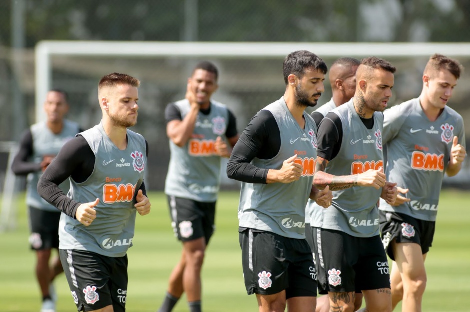 Ramiro, Camacho e Lucas Piton so trs dos desfalques do Corinthians para o jogo deste domingo