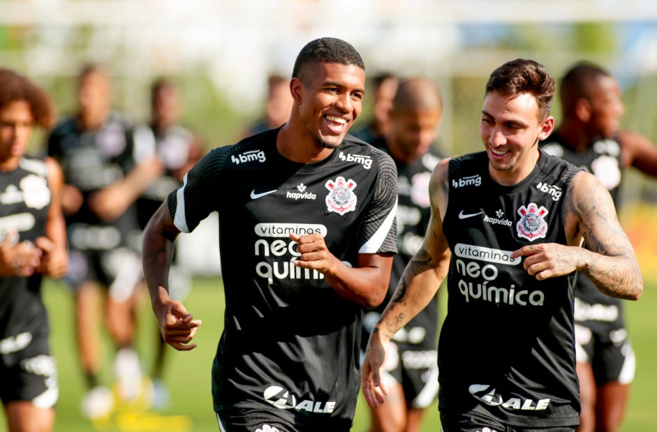 Com retorno de atacantes, Corinthians se reapresenta ao CT após dois dias de folga 