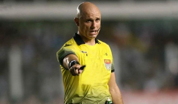 Vin�cius Gon�alves Dias Ara�jo apitar� seu primeiro jogo do Corinthians neste Paulista e segundo em 2021