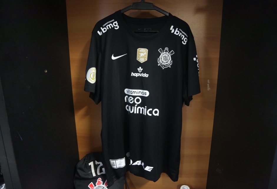 O espao nobre da camisa do Corinthians render R$ 84 milhes durante os cinco anos de acordo com a Hypera Pharma (R$ 16,8 milhes/ano)